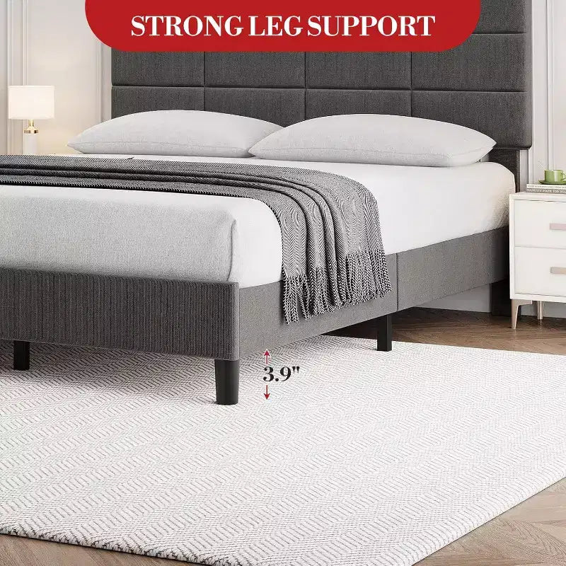 Cama de plataforma totalmente tapizada con cabecero ajustable. Soporte de láminas de madera resistente, sin ruidos, no necesita somier y es de fácil montaje.
