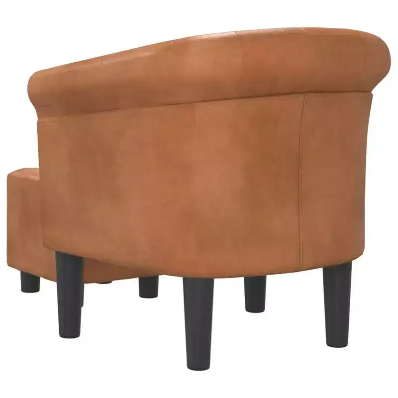 Sillón individual moderno de piel sintética dorada con asiento, respaldo y apoyabrazos acolchados