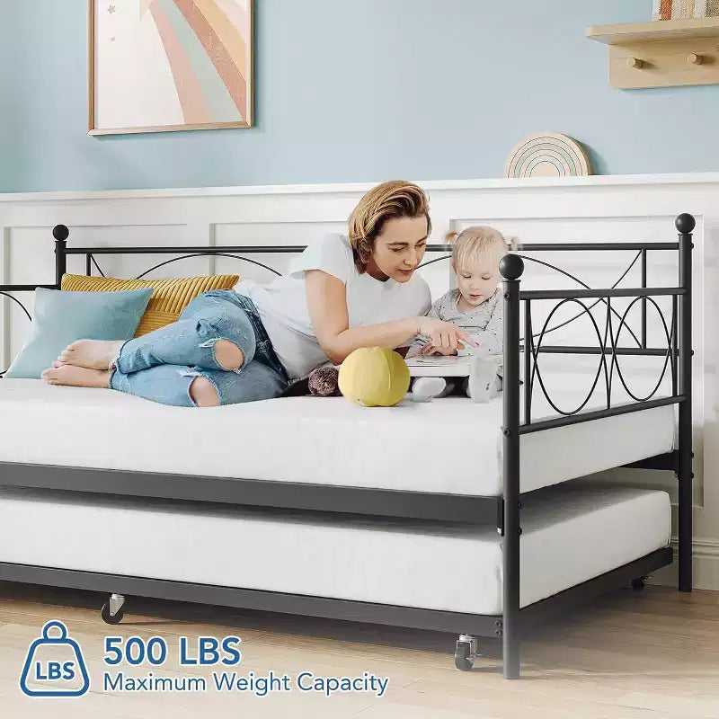 Cama nido doble de metal con colchón adicional, estructura resistente, ruedas con freno y listones de metal. Ideal para dormitorio, habitación de invitados o sala de estar.