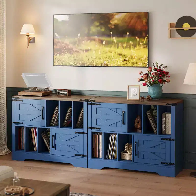 Mueble grande de vinilos de 39 pulgadas, tocadiscos de madera estilo rústico con gabinete de almacenamiento y 2 puertas de granero para sala de estar o dormitorio, blanco