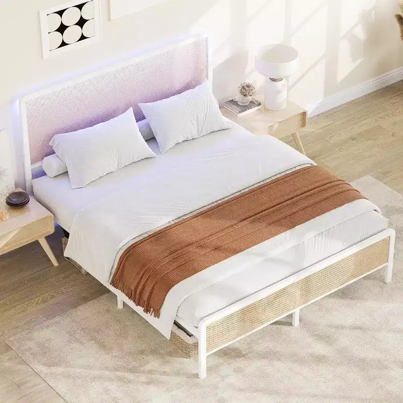 Somier moderno acolchado con base gruesa, equipado con iluminación y cabecero ajustable, estilo bohemio, sin somier de muelles, blanco